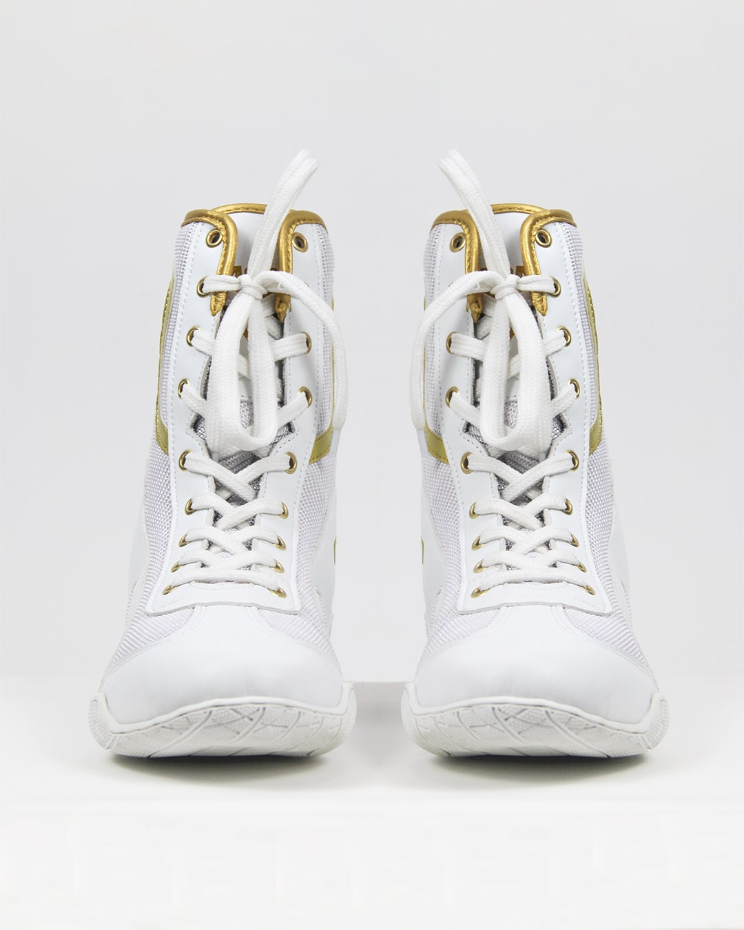 white and gold reebok boxing shoes